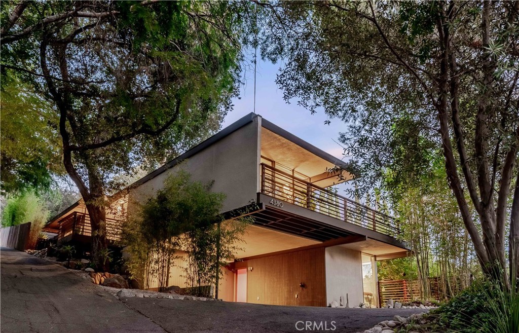 4380 Canyon Crest Road