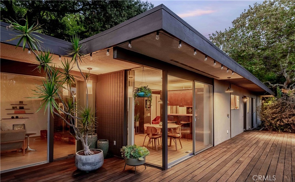 4380 Canyon Crest Road