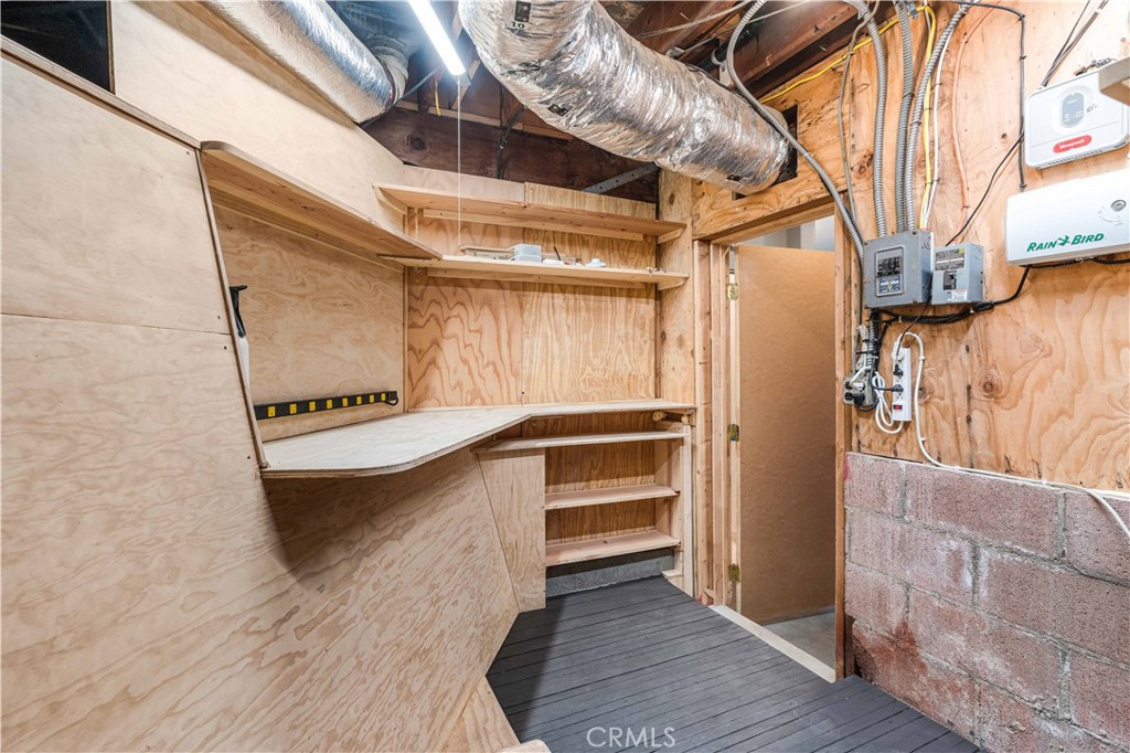 4380 Canyon Crest Road