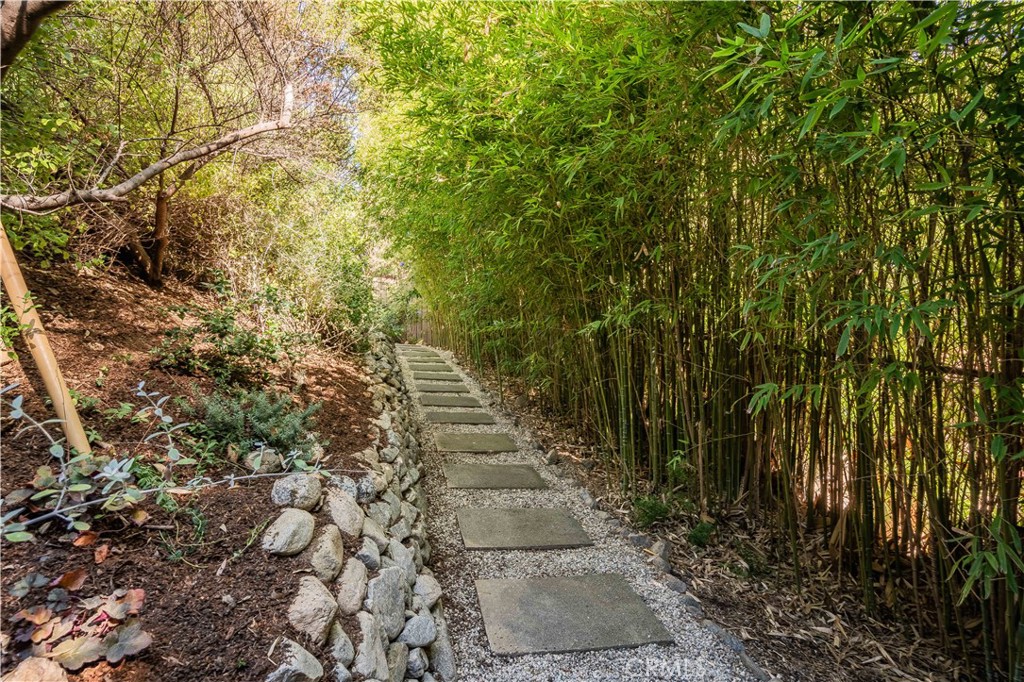 4380 Canyon Crest Road