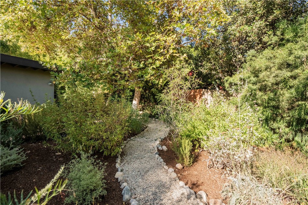 4380 Canyon Crest Road