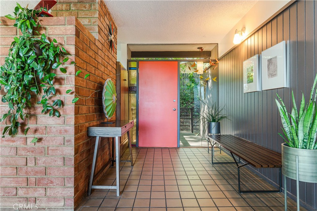 4380 Canyon Crest Road