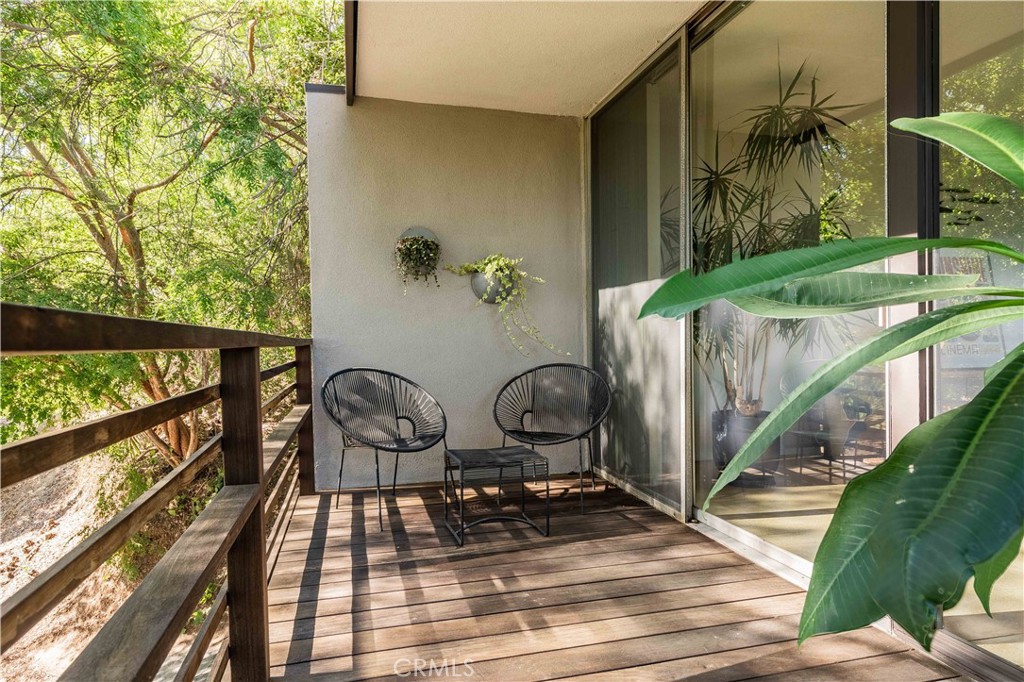 4380 Canyon Crest Road