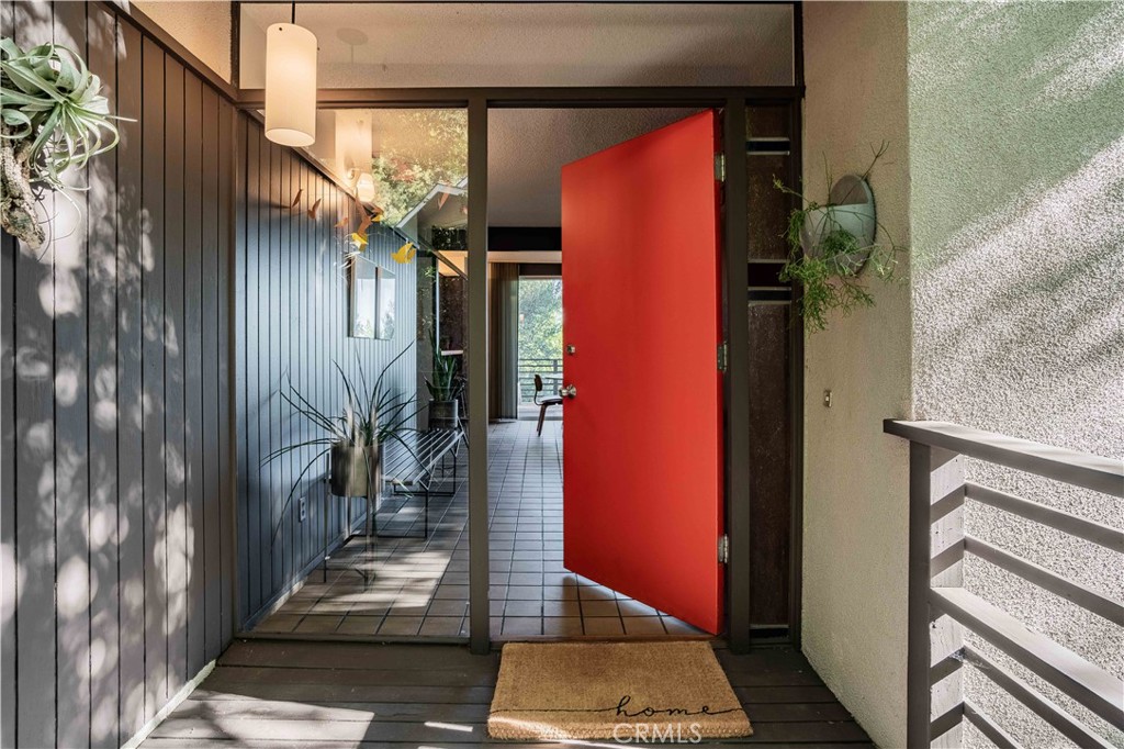 4380 Canyon Crest Road