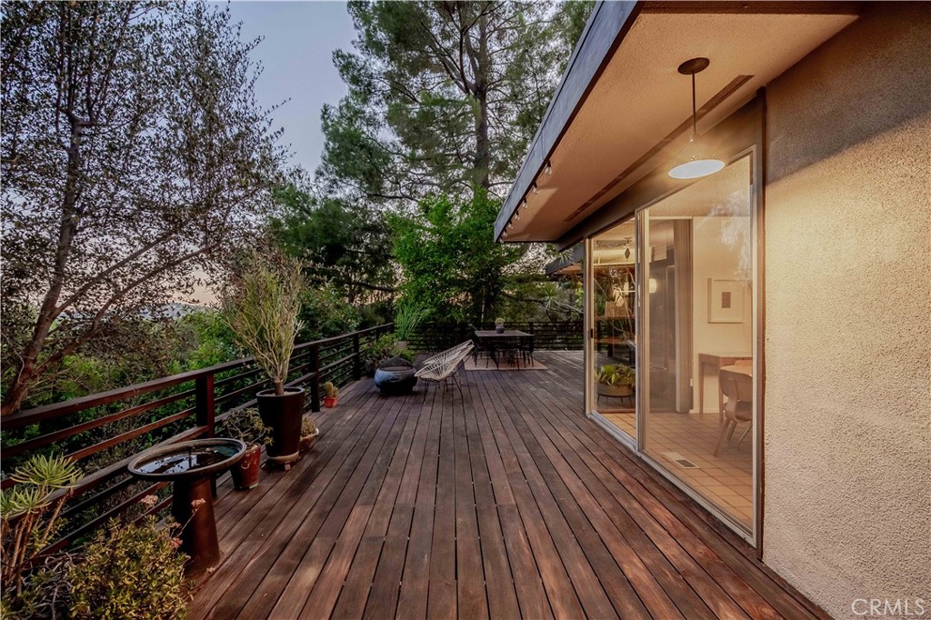 4380 Canyon Crest Road