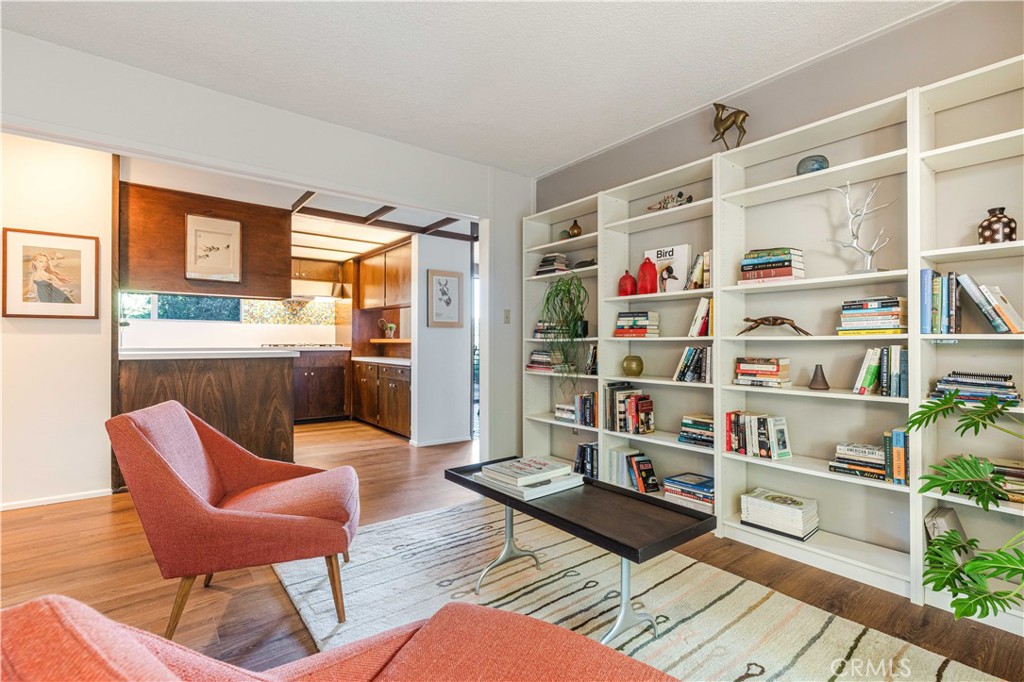 4380 Canyon Crest Road