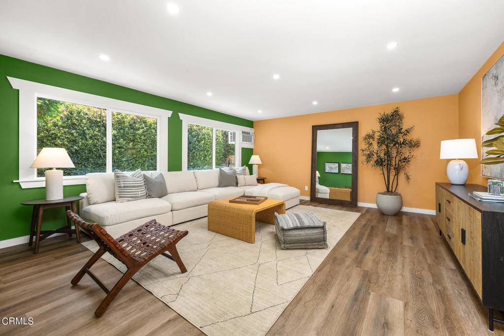 1318 Stratford Avenue