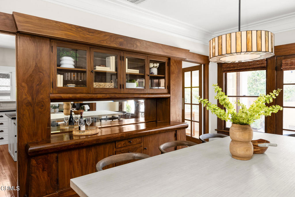 1318 Stratford Avenue