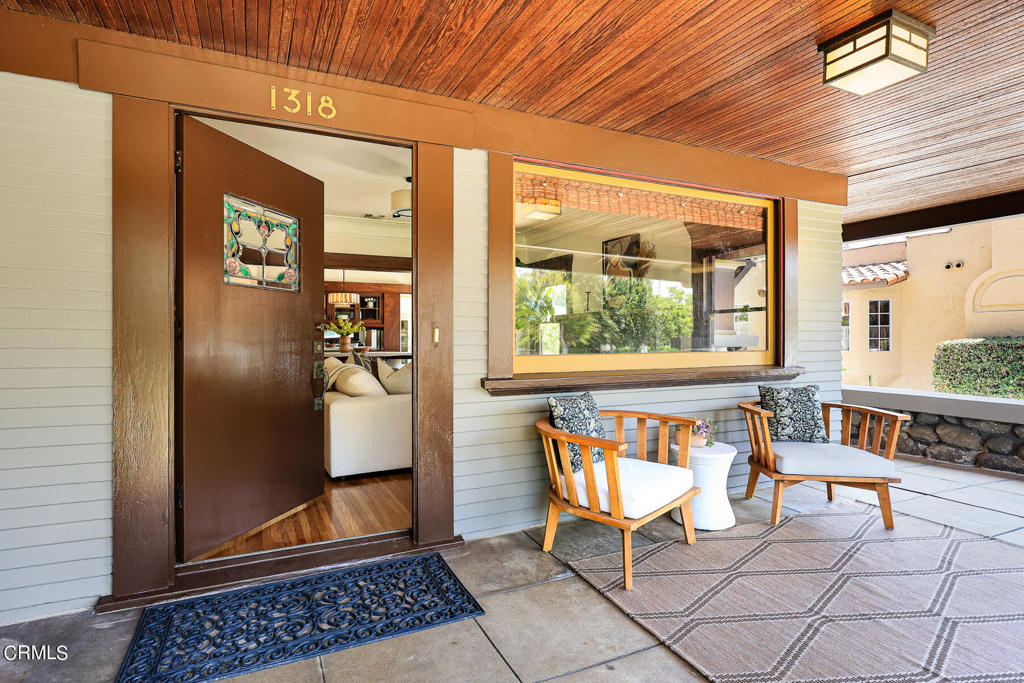 1318 Stratford Avenue