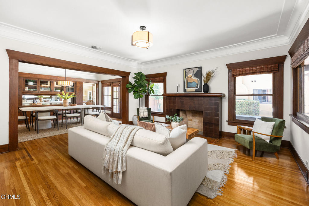 1318 Stratford Avenue