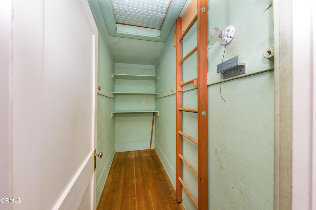 1818 Bushnell Avenue