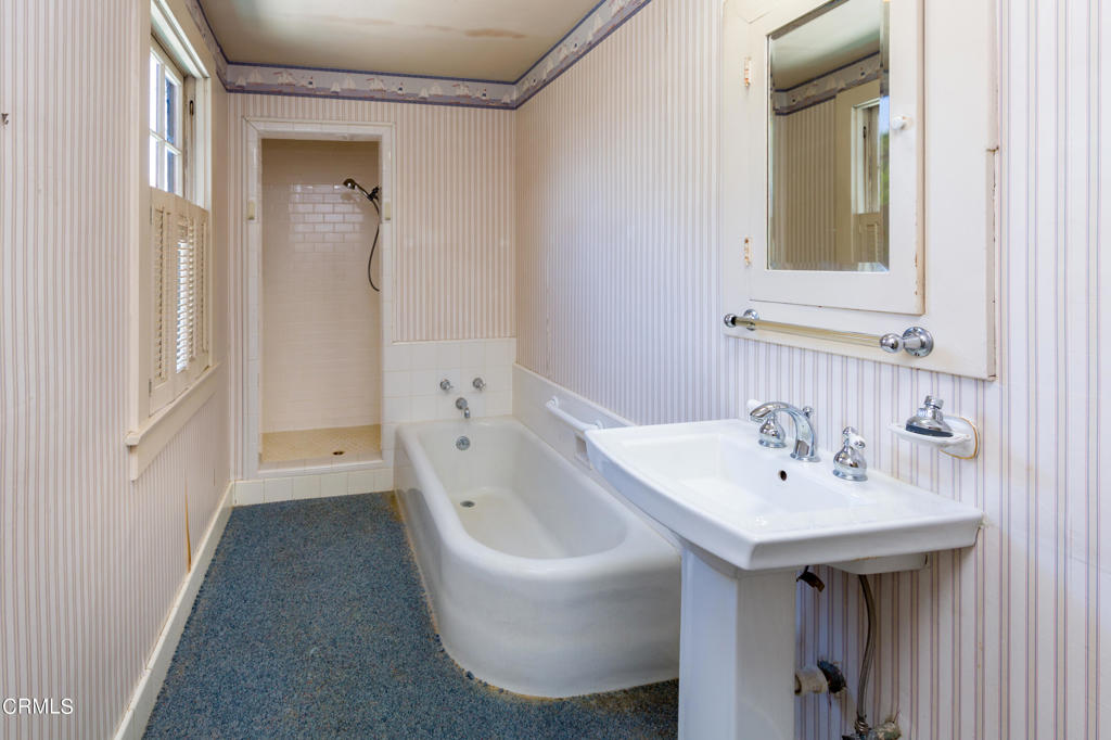 1818 Bushnell Avenue