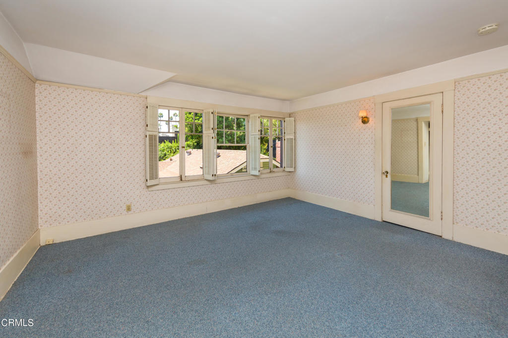 1818 Bushnell Avenue