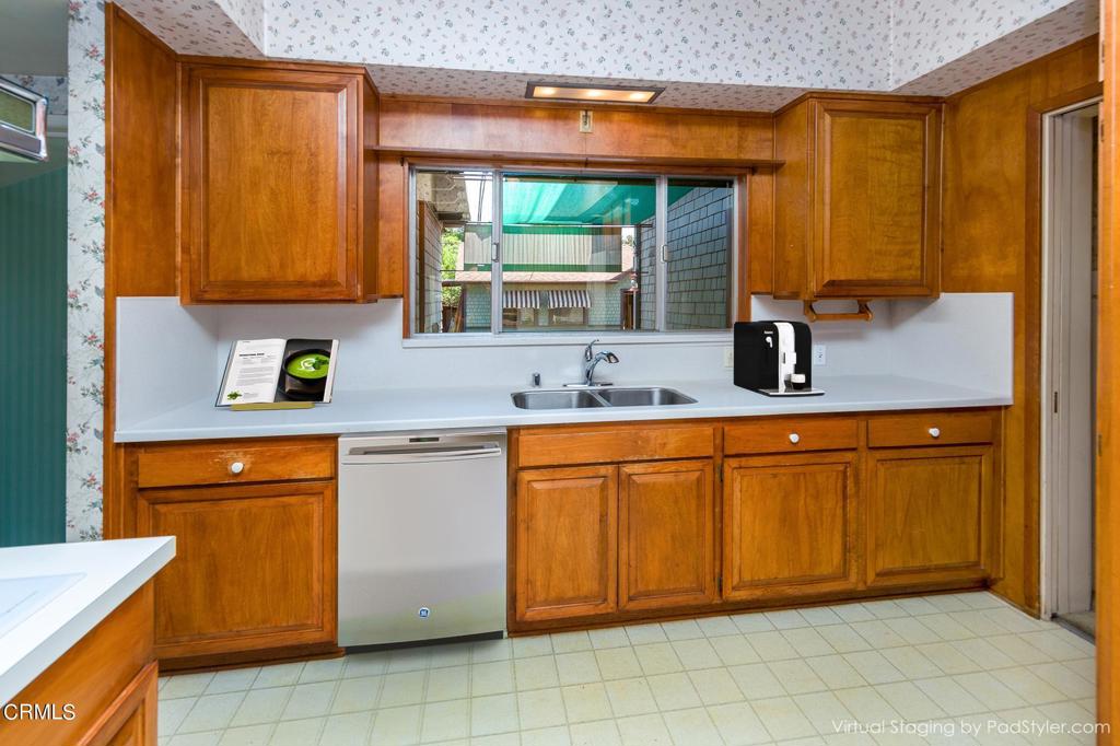 1818 Bushnell Avenue