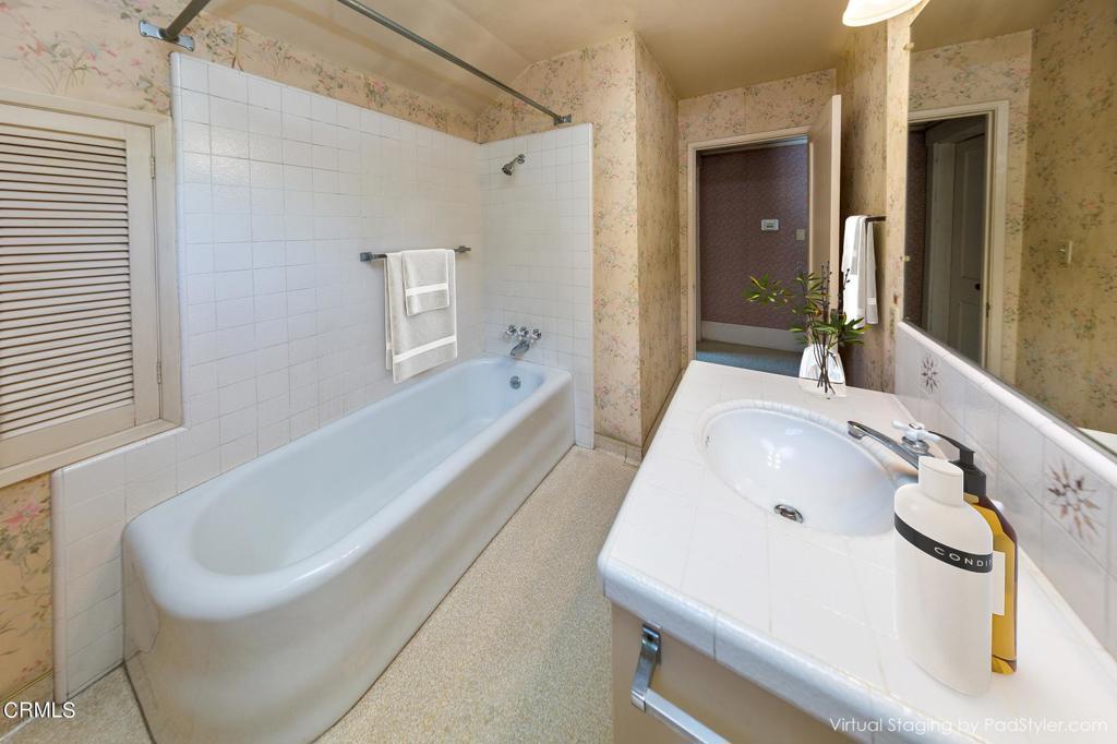 1818 Bushnell Avenue