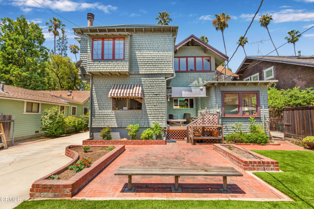 1818 Bushnell Avenue