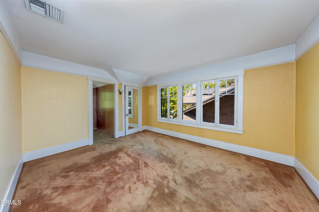 1818 Bushnell Avenue