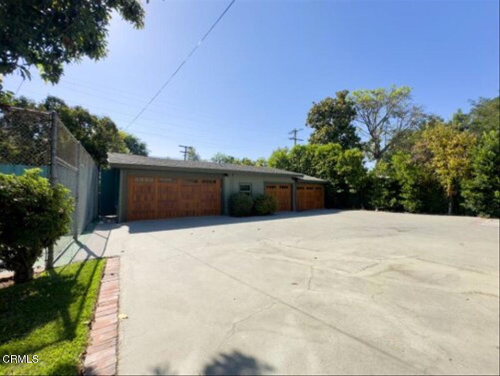 217 Oaklawn Avenue