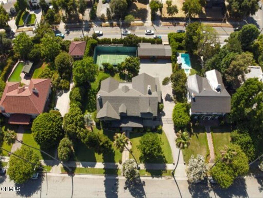 217 Oaklawn Avenue