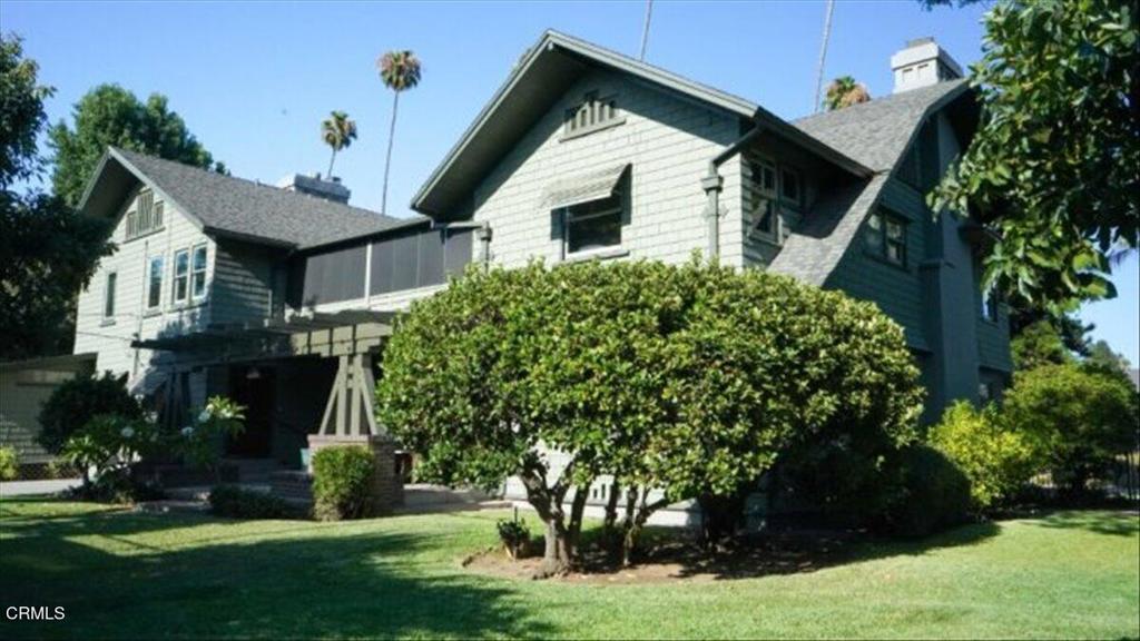217 Oaklawn Avenue