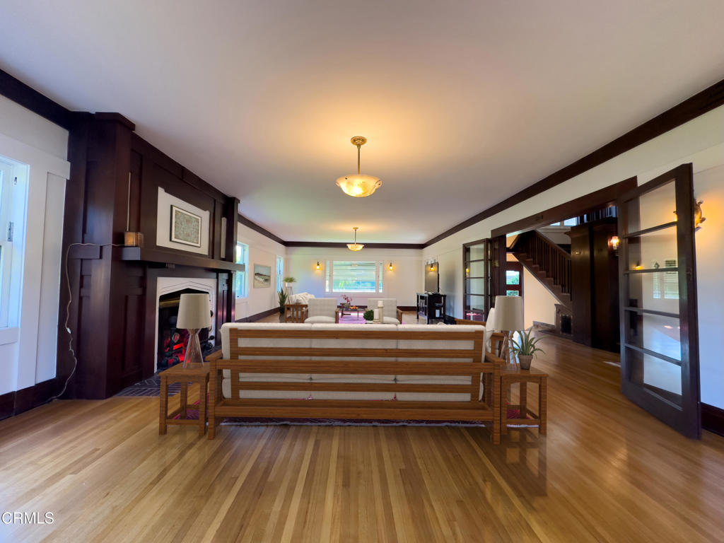 217 Oaklawn Avenue