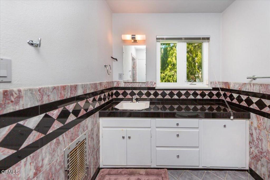 1372 Inverness Drive