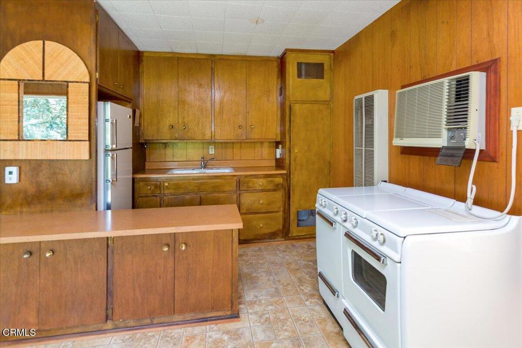 1372 Inverness Drive