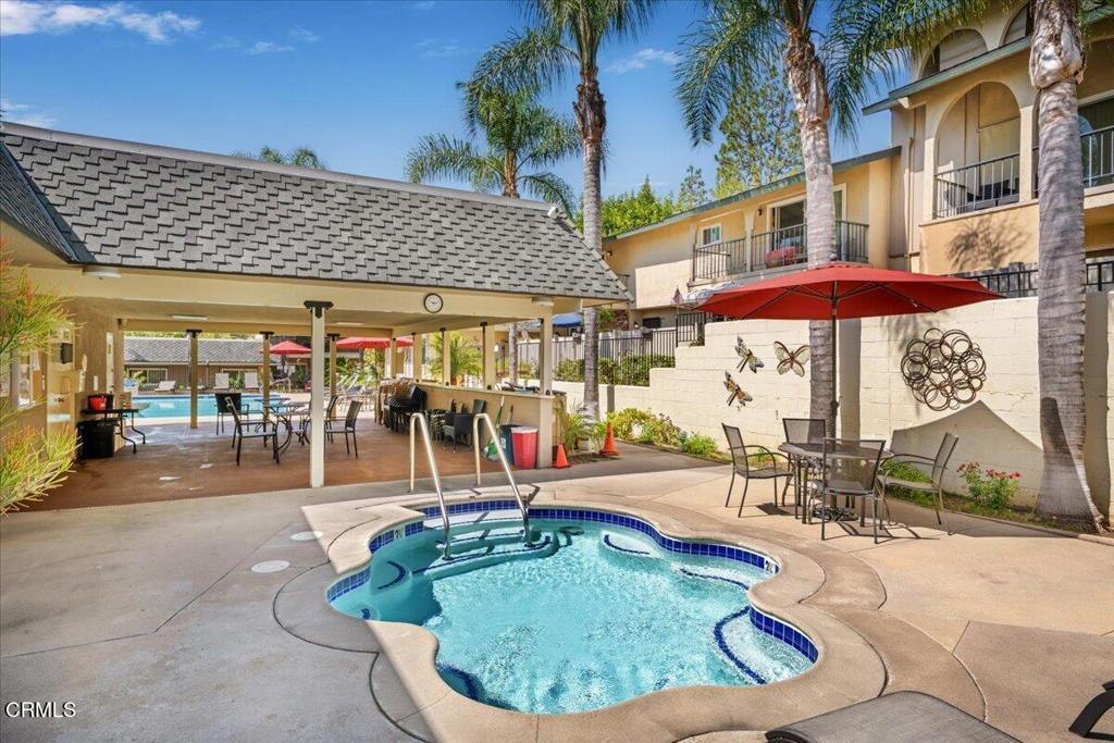 823 N Altadena Drive