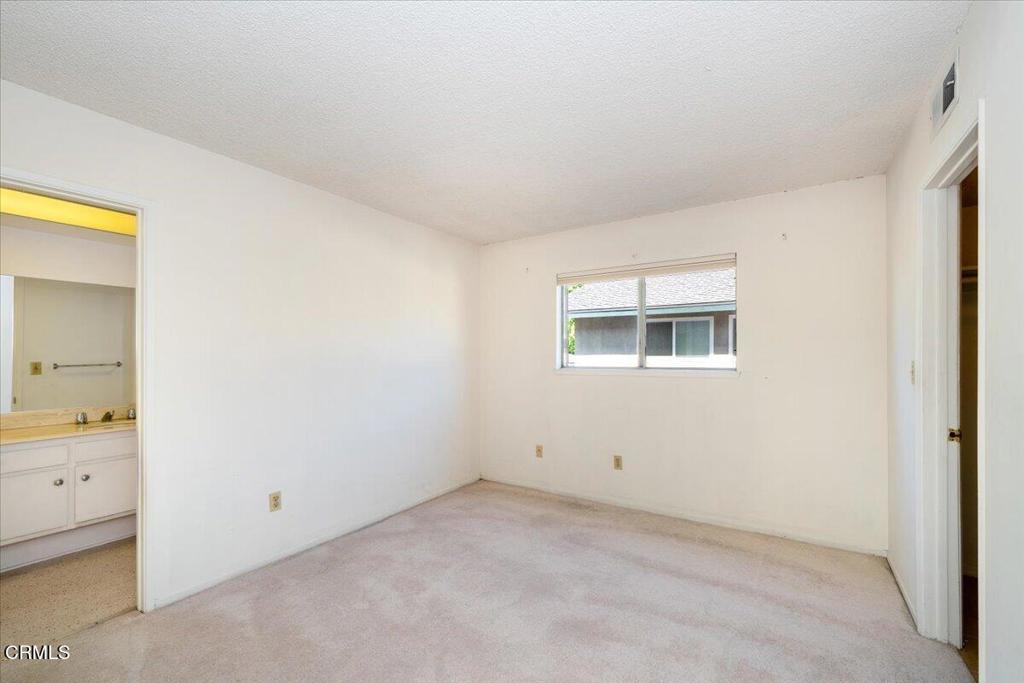 823 N Altadena Drive