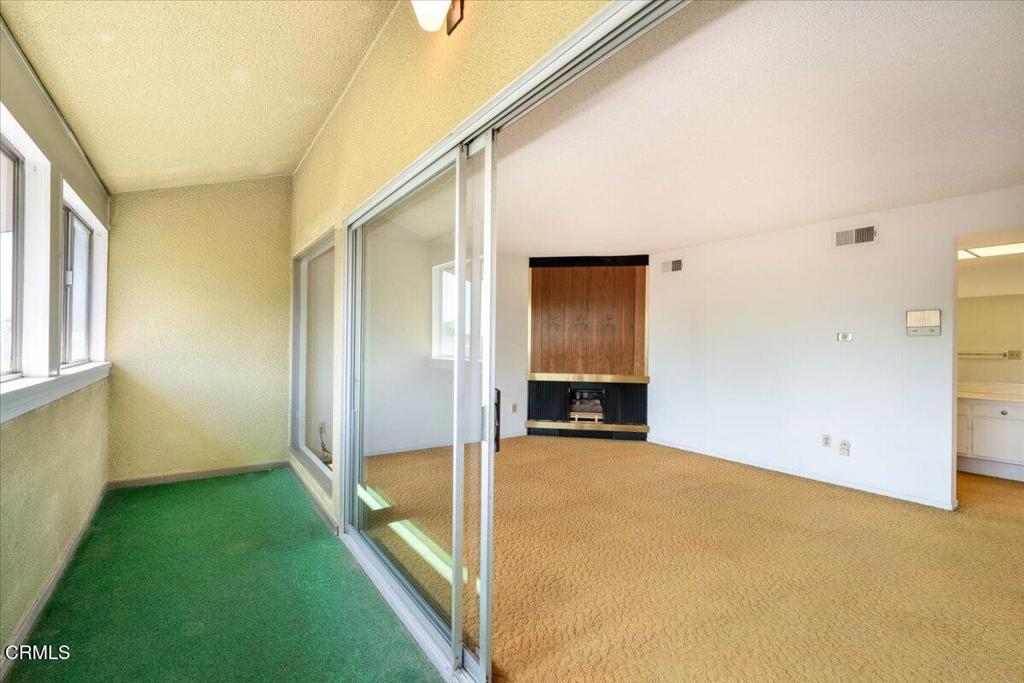 823 N Altadena Drive