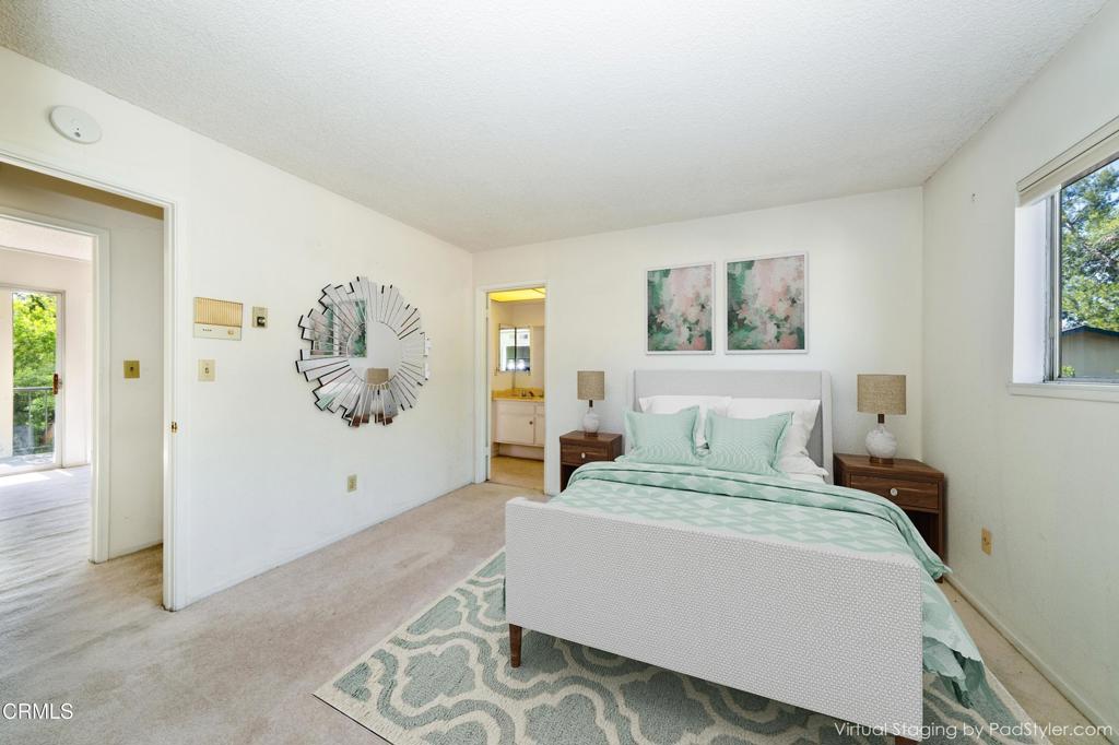 823 N Altadena Drive
