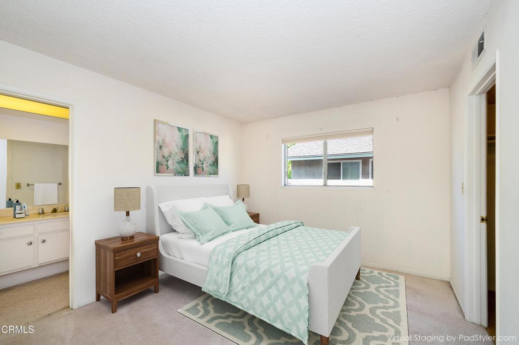 823 N Altadena Drive