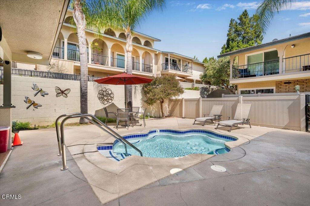 823 N Altadena Drive