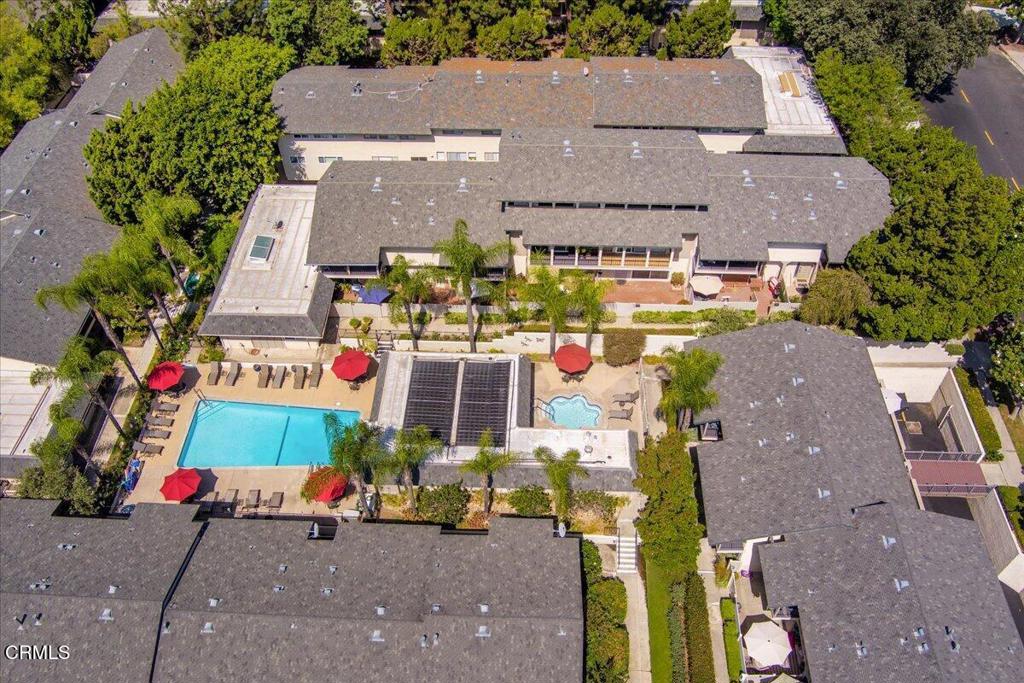 823 N Altadena Drive