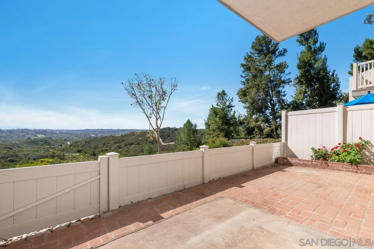 245 Fairlee Lane