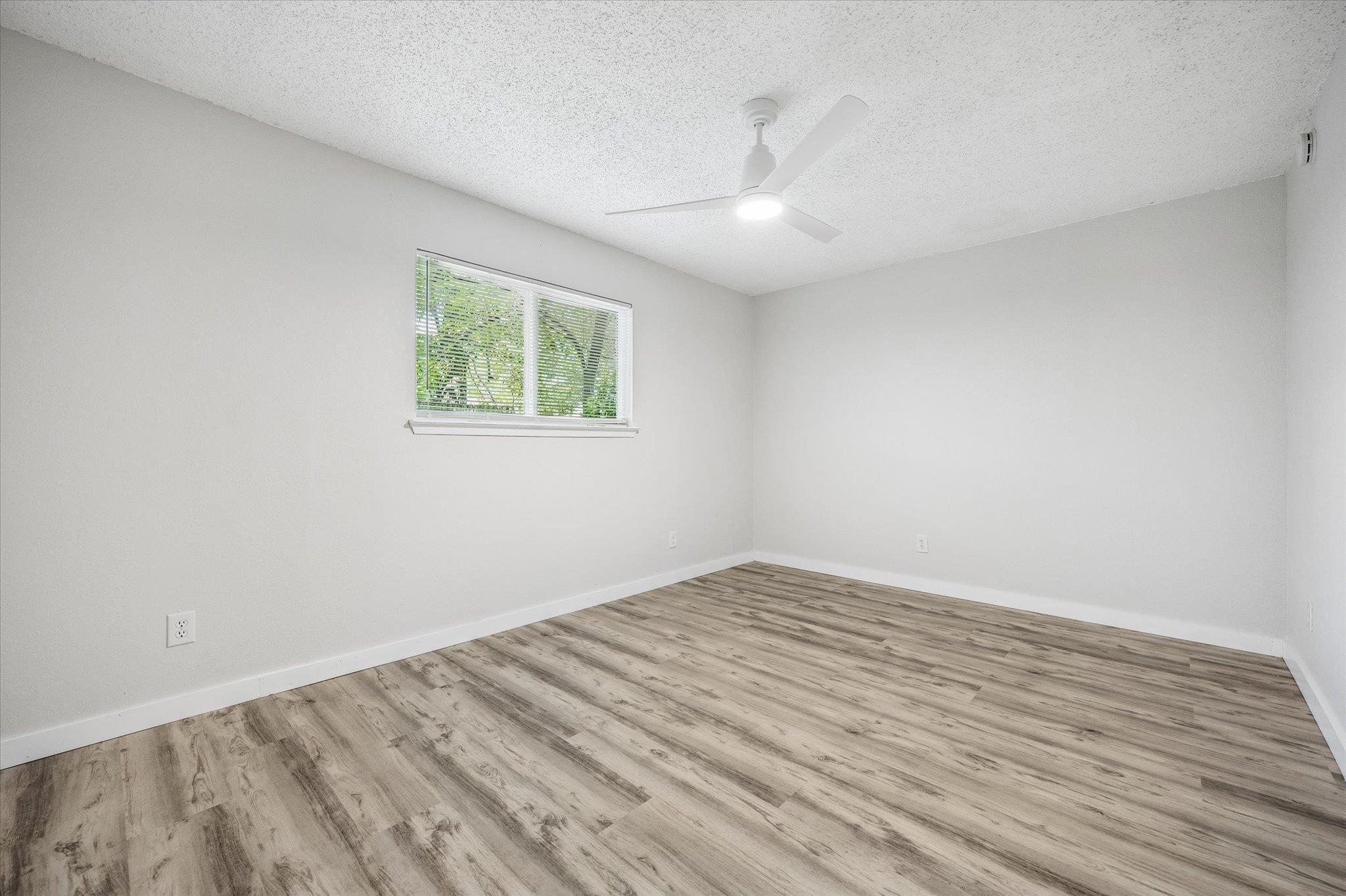 904 Sirocco DR # A