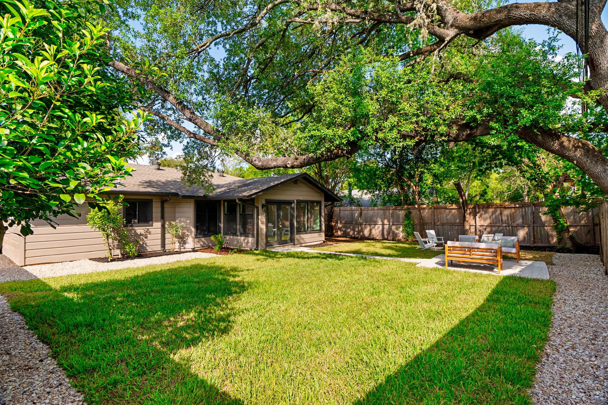 1903 Cannonwood LN