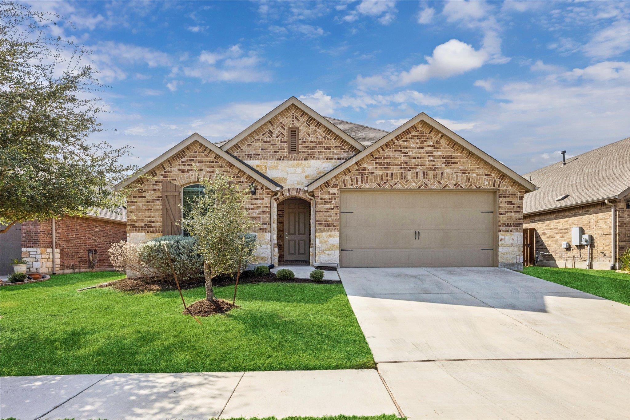 155 Tailwind DR, Kyle