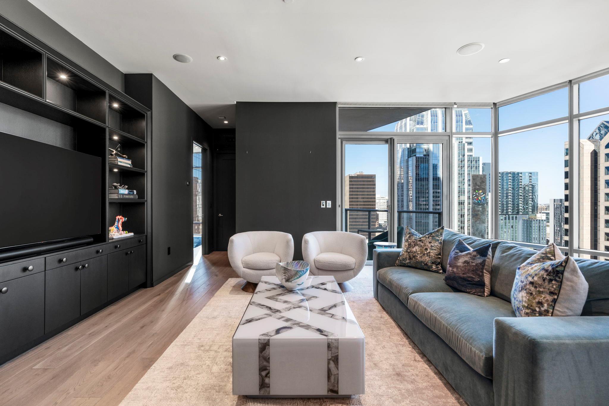 200 Congress Ave # 21D