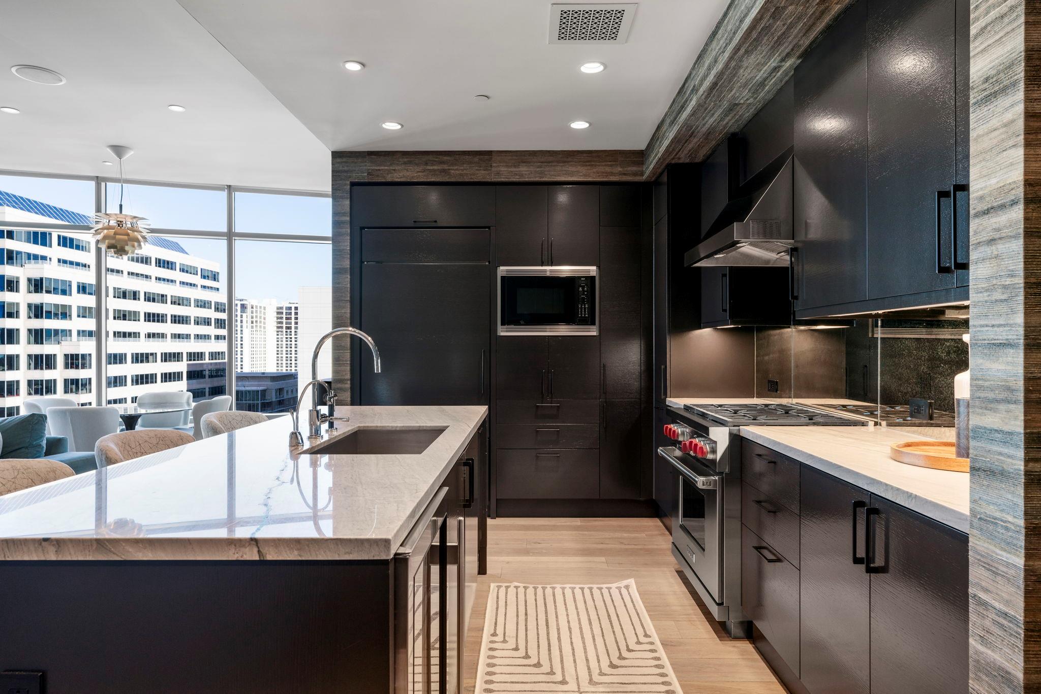 200 Congress Ave # 21D