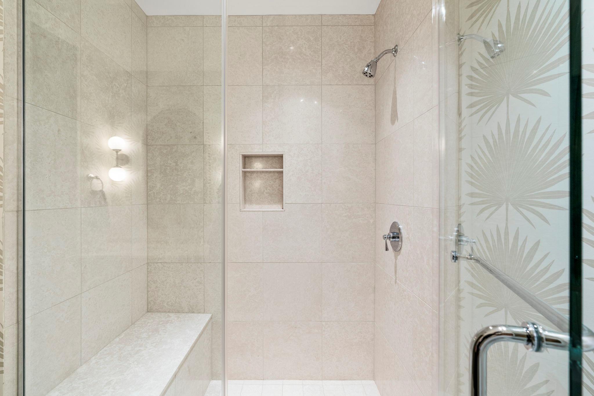 200 Congress Ave # 21D