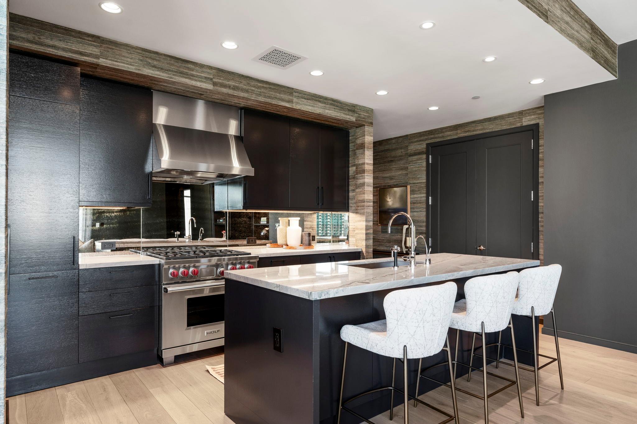 200 Congress Ave # 21D