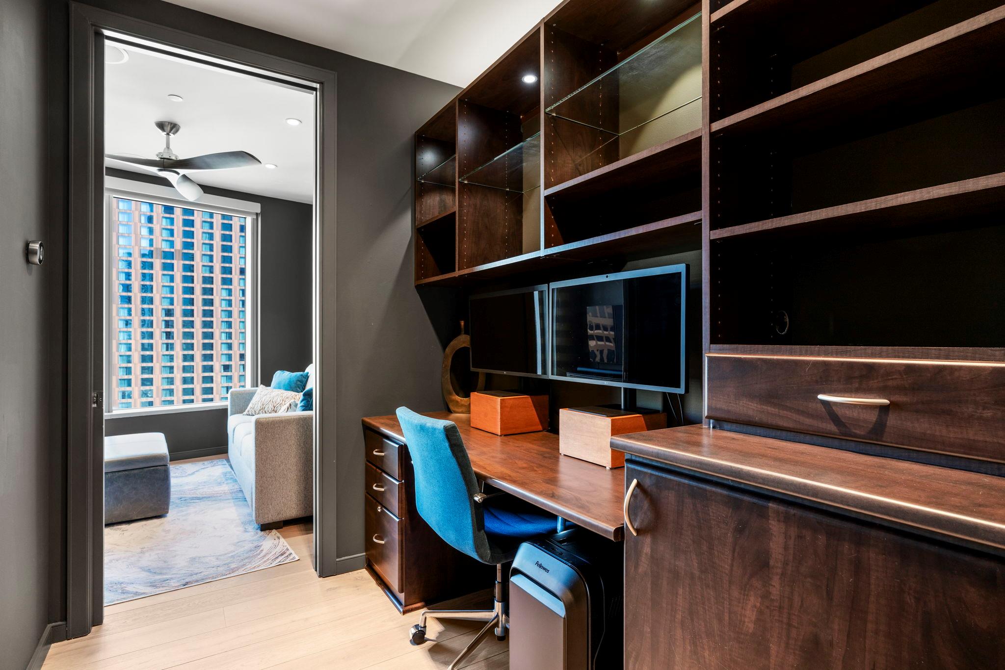 200 Congress Ave # 21D