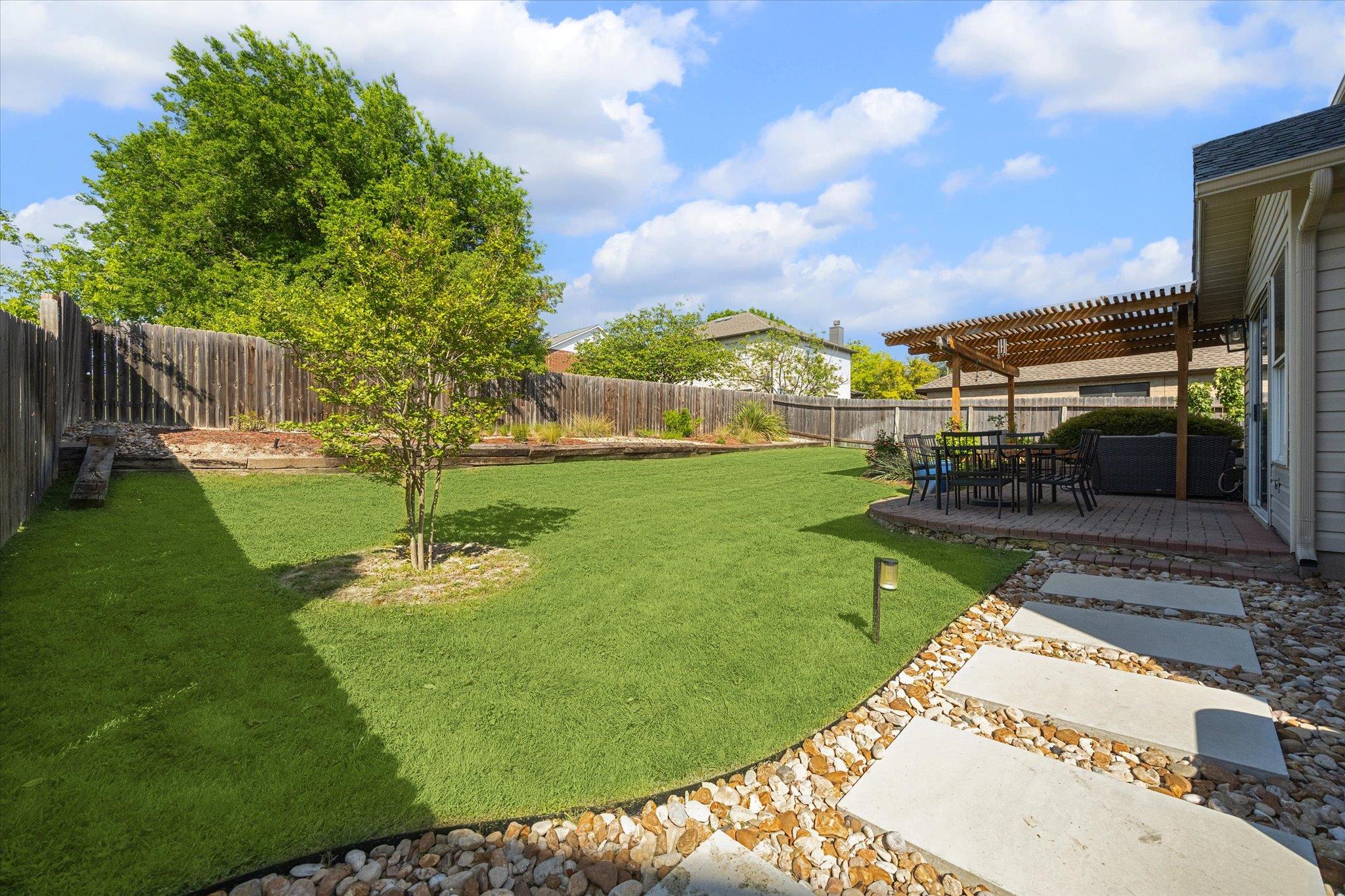 1116 Collinwood West DR