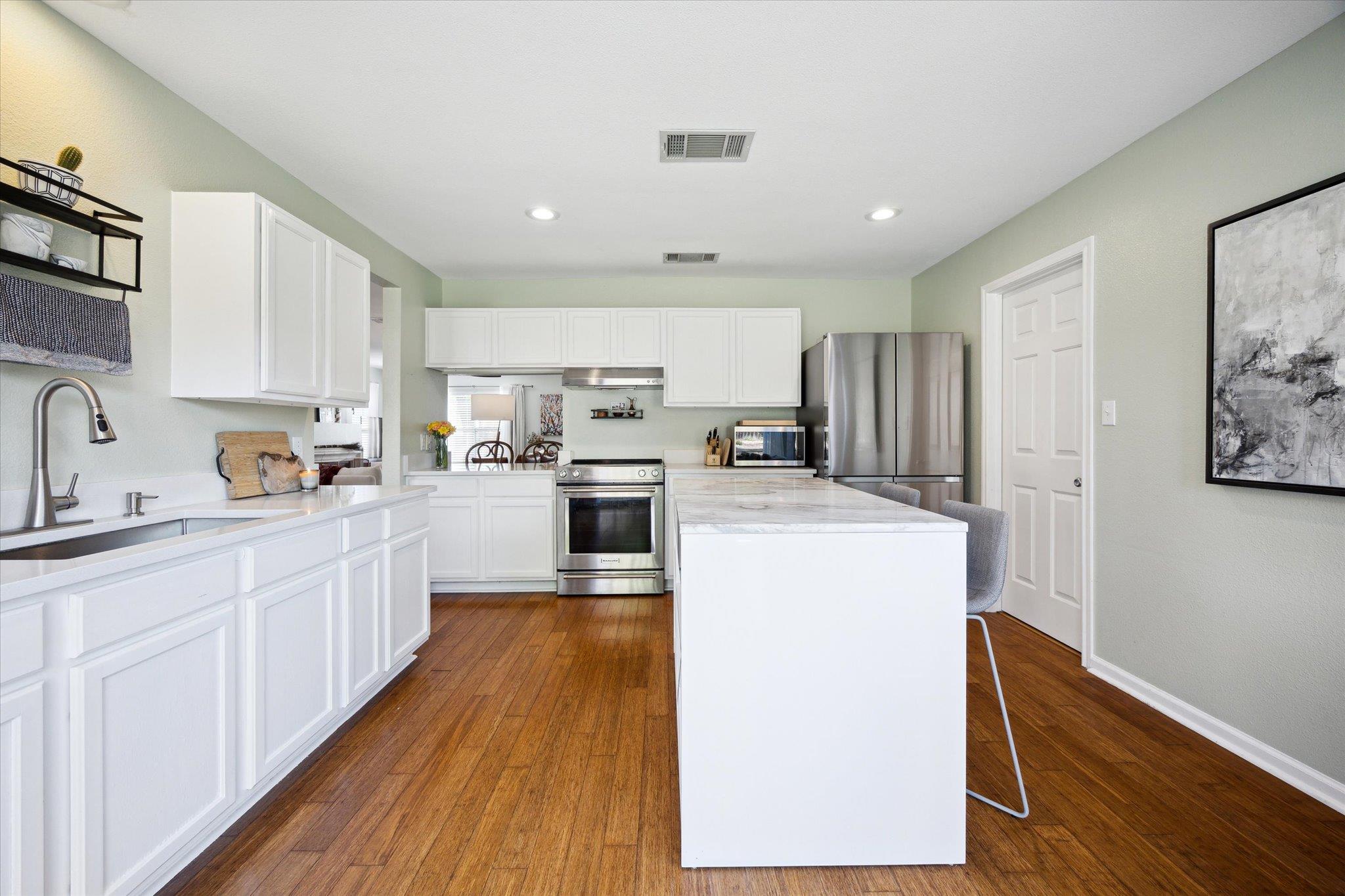 1116 Collinwood West DR
