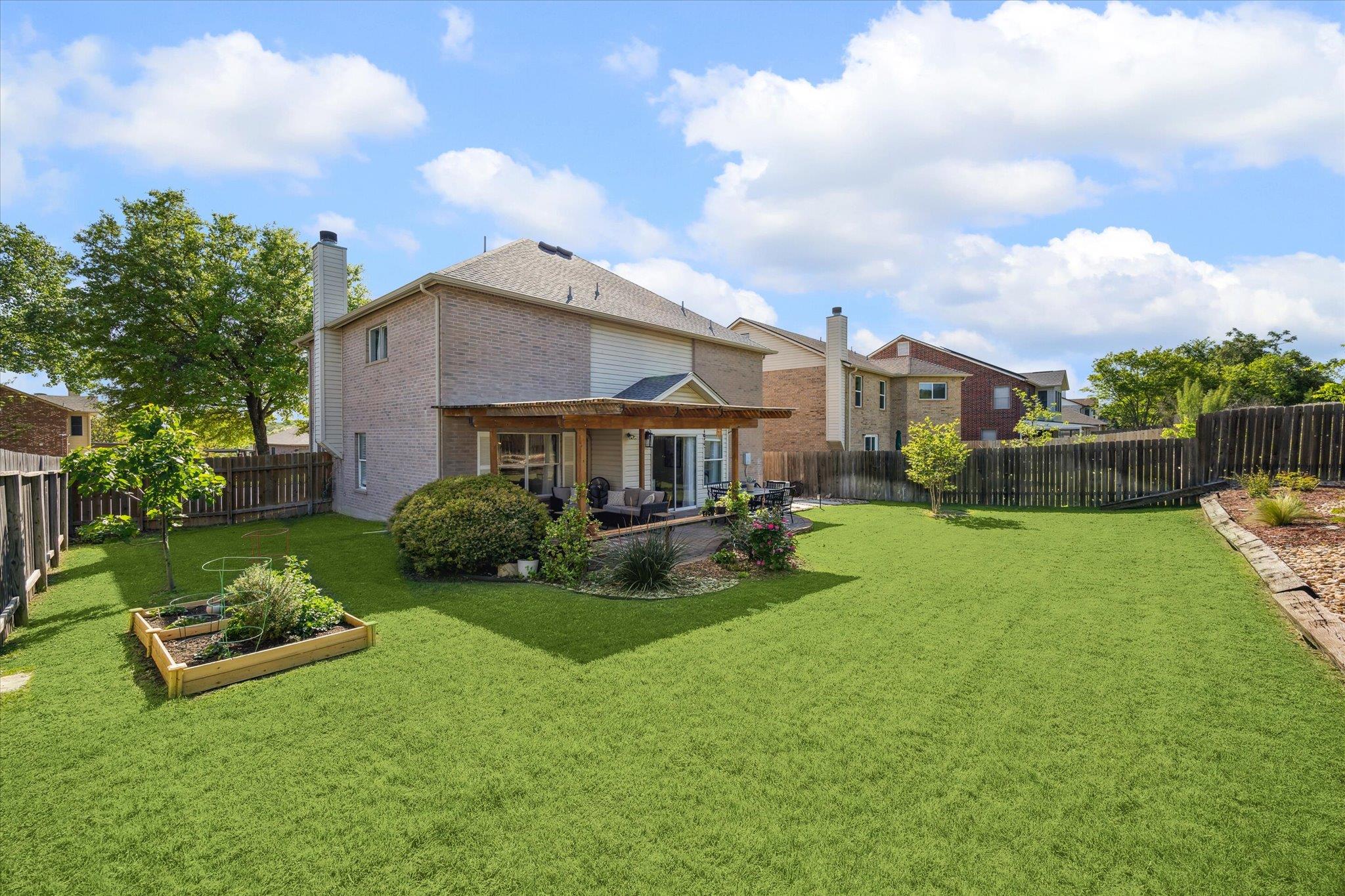 1116 Collinwood West DR