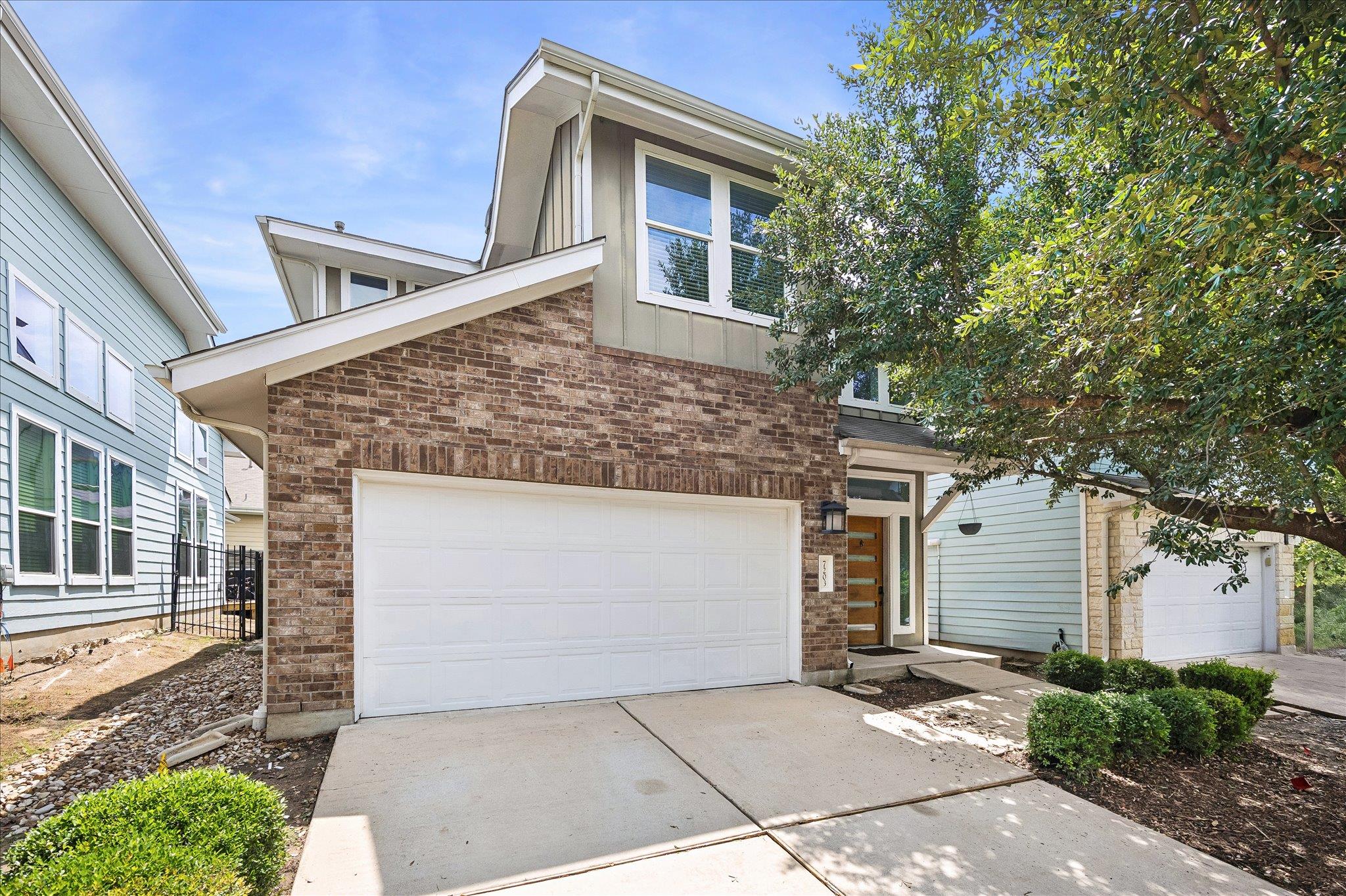 7203 Bertram CT
