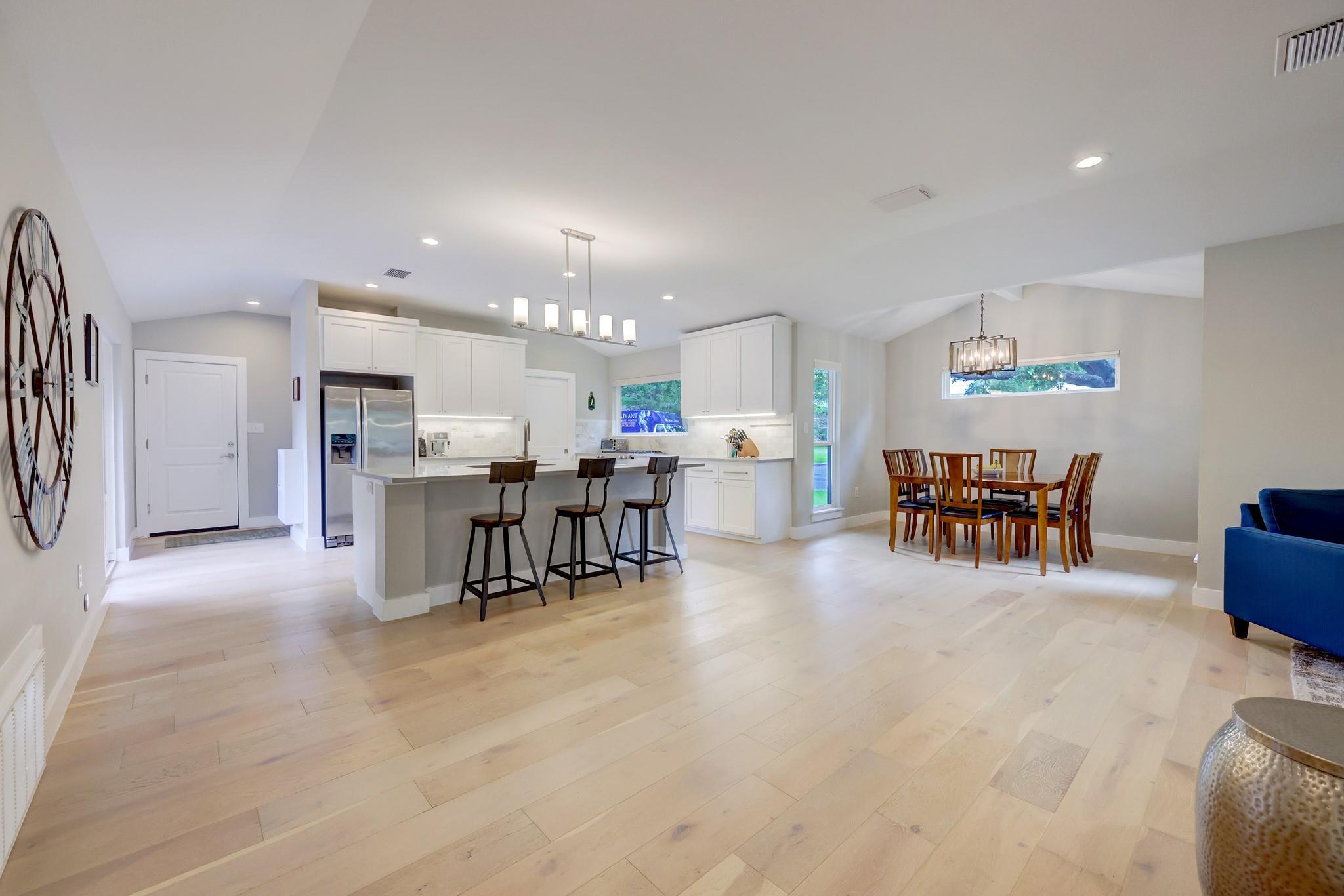 2500 Pinewood TER