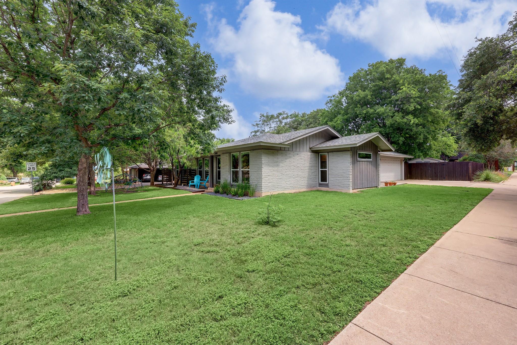 2500 Pinewood TER