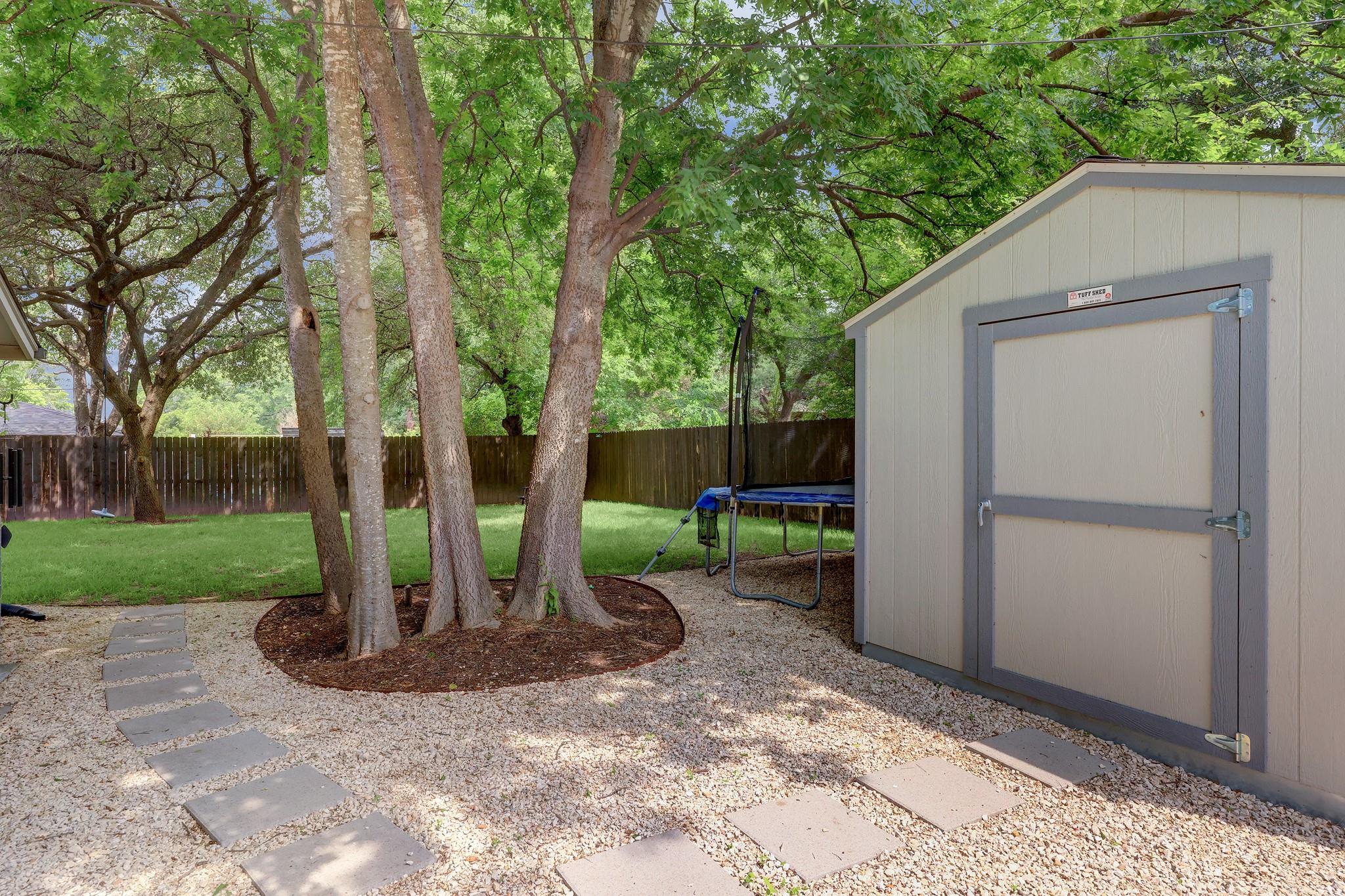 2500 Pinewood TER
